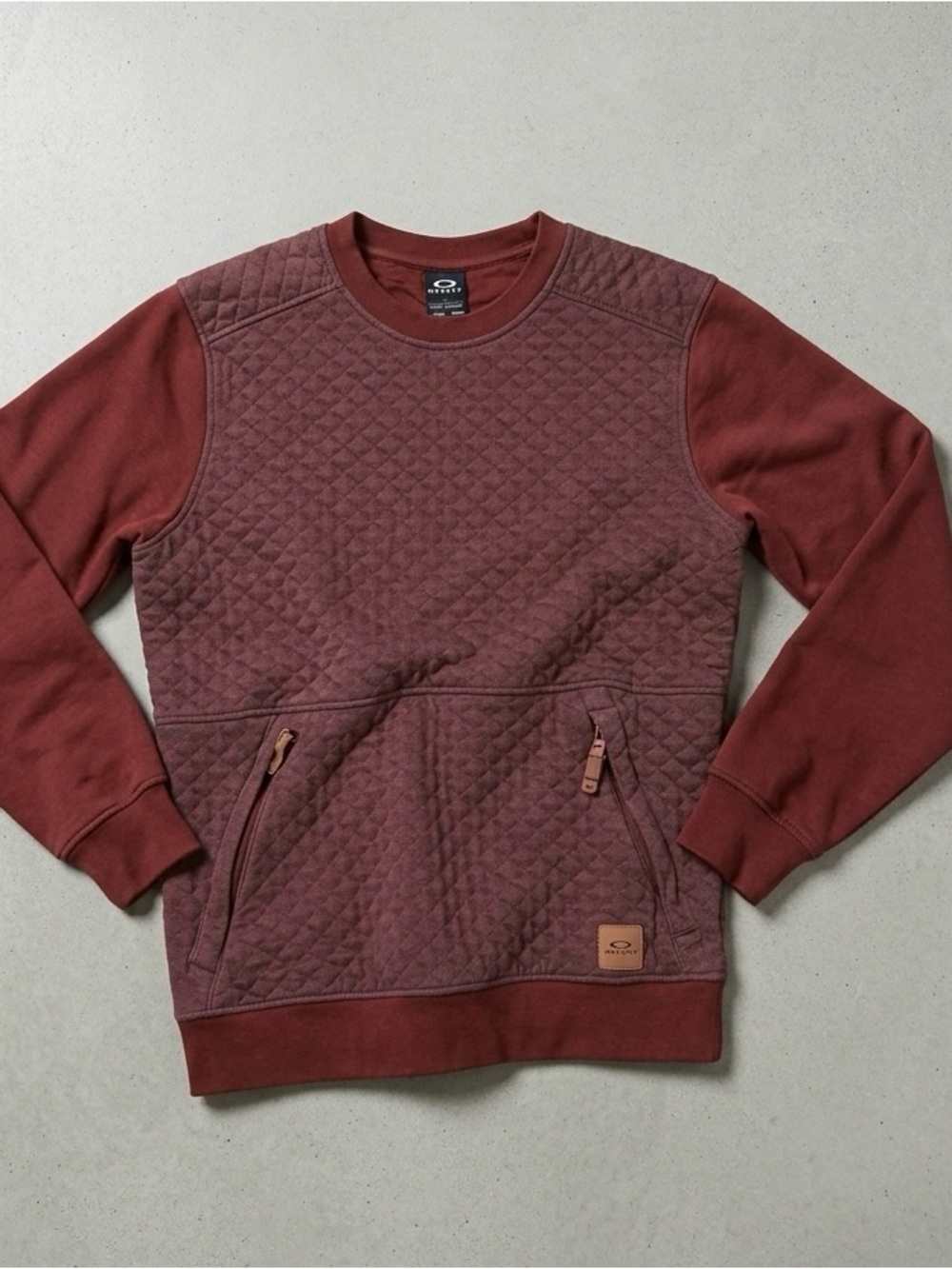 Oakley Men's Quilted Crewneck Sweatshirt - Burgundy Red